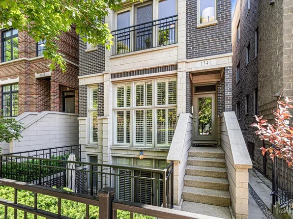 1541 W Montana St #2, Chicago, IL 60614