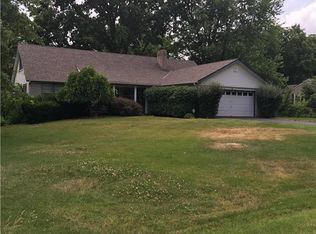 10924 Poplar Ave, Kansas City, MO 64137