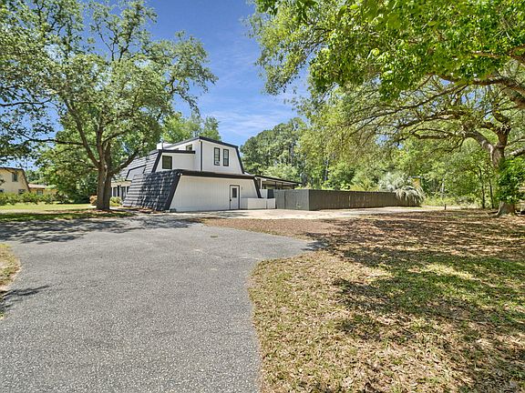 4th image of 2121 Mar Mar Ln
