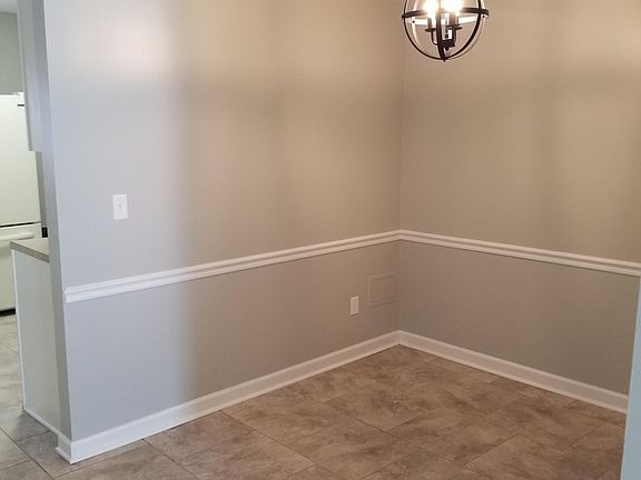 4th image of 430 Walton Ferry Rd APT 200