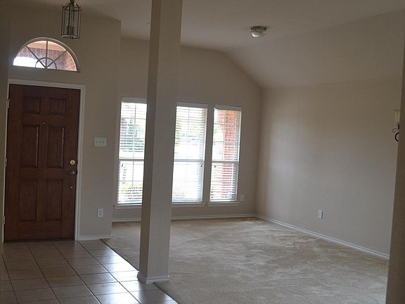 3rd image of 3112 Juneau Dr