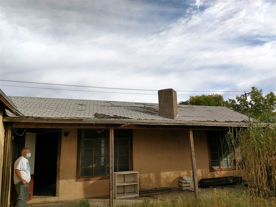 2nd image of 912 16th St