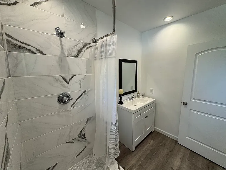 5059B Ludgate Dr — Photo 7