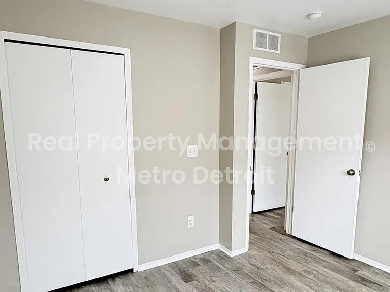 15628 Stone Crossing Dr — Photo 9