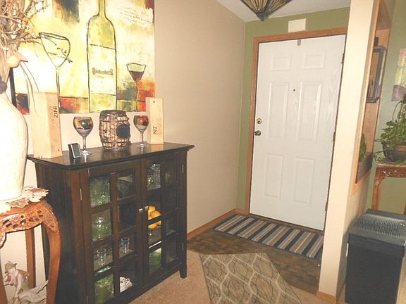 4th image of 79 Begonia Dr
