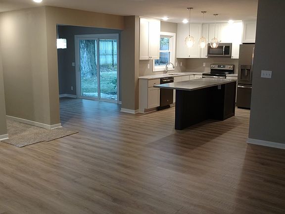 Kitchen & Dining Room