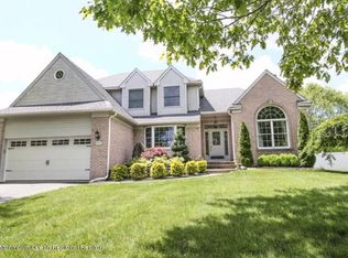 227 Cresthill Rd, Toms River, NJ 08755