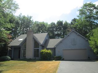 292 Mill Run Dr, Rochester, NY 14626