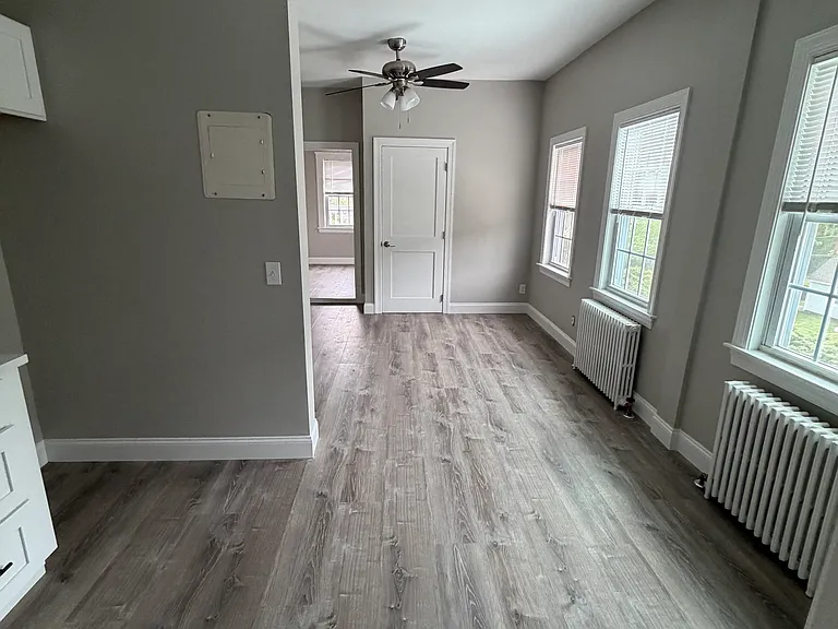 16 Magnolia Ave #11 — Photo 3