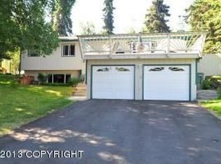 2930 Crown Point Cir, Anchorage, AK 99502