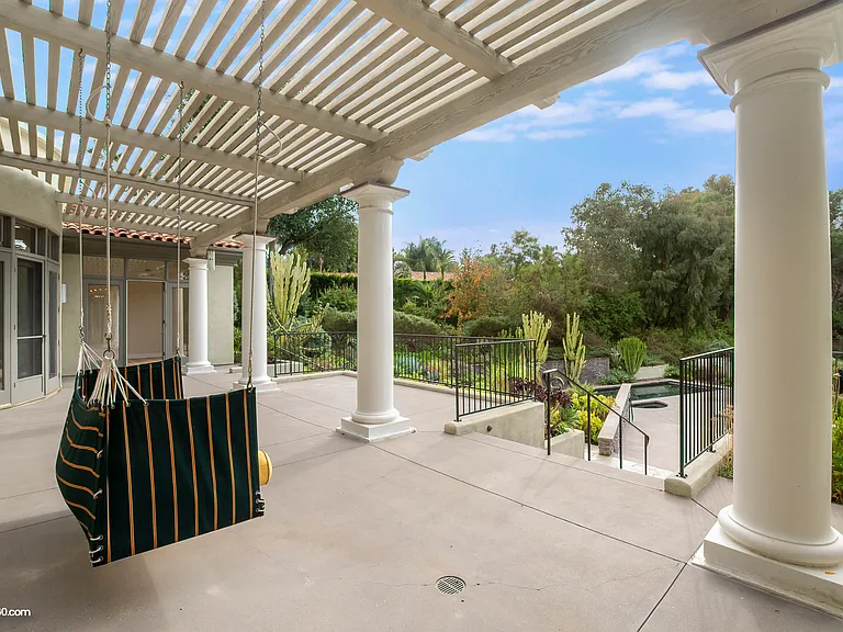 16653 Avenida Molino Viejo — Photo 4