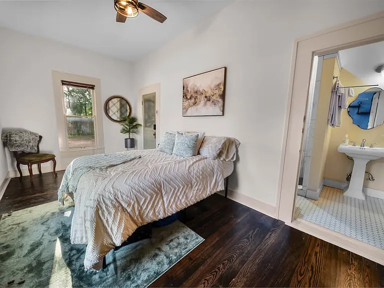 511 S Fannin Ave — Photo 14