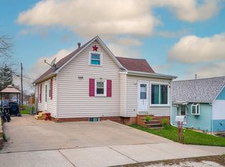 204 17th St, Silvis, IL 61282