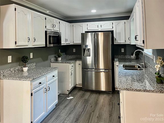 4th image of 431 Harrison St