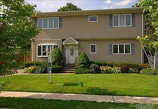 1st image of 15 Sherman Dr