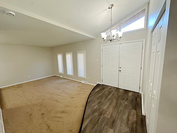 3rd image of 439 S Minerva Ave