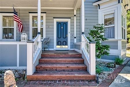 2nd image of 275 Armstrong Street
