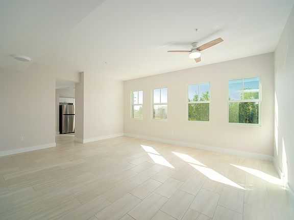 Living/dining area