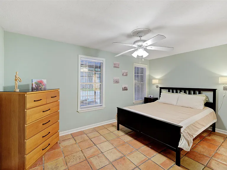 4010 Mandell St — Photo 19