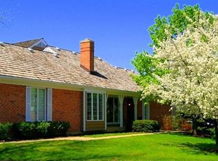 340 Shire Circle 14, Inverness, IL 60067