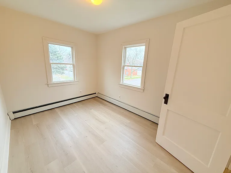 2700 W 98th St #2 — Photo 3