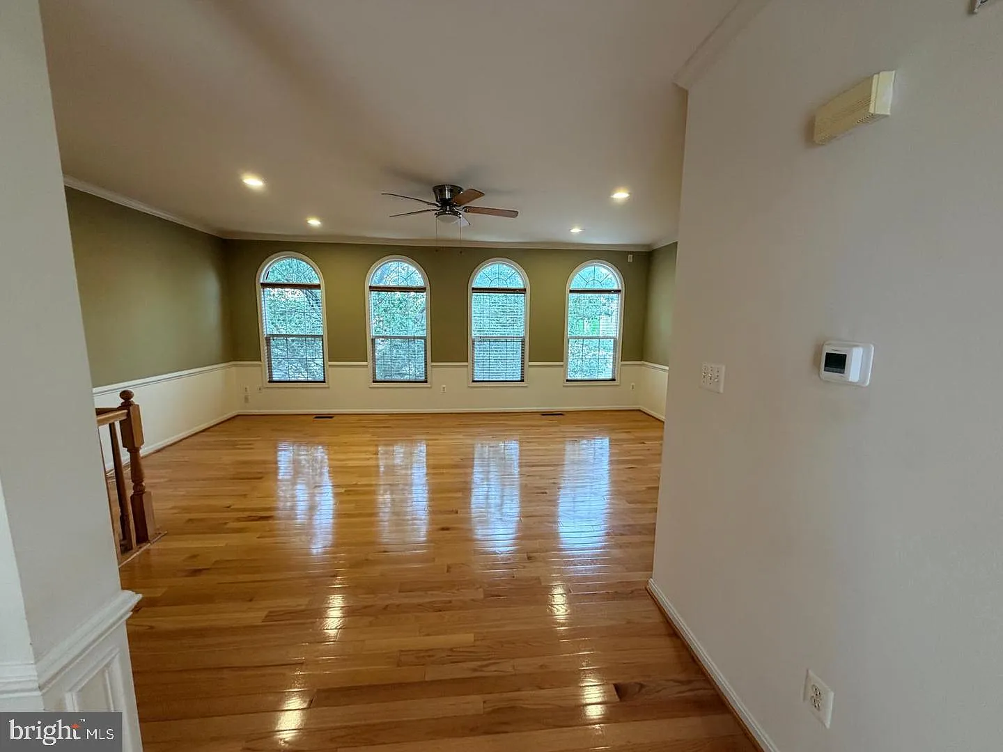 3 bed, 3.5 bath, 2172 sqft, $3,100 — Photo 3