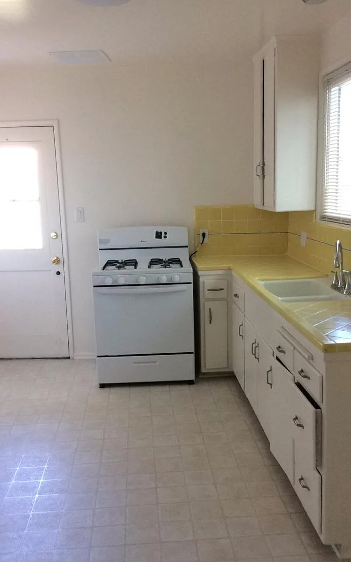 1 bed, $2,395 — Photo 4