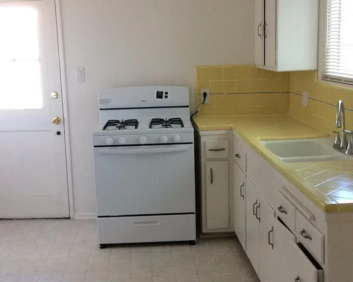 442 Landfair Ave #446-1/2 — Photo 4