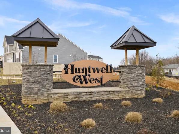 205 Huntwell West Blvd, Ranson, WV 25438