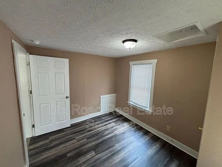 1211 Franklin St — Photo 19