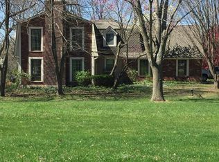 13004 Pratt Rd, Lees Summit, MO 64086