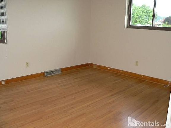 Hardwood Floors in all bedroom