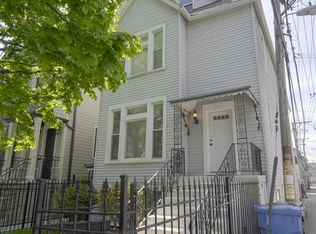1943 W Warner Ave #1, Chicago, IL 60613