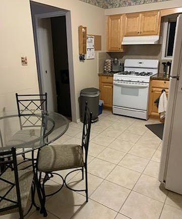 3rd image of 126 Clemont Ave
