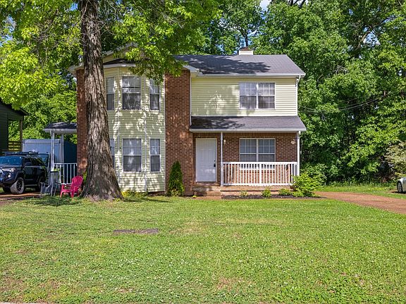 4th image of 1015 Patio Dr