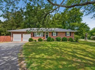 395 College St, Clay, KY 42404