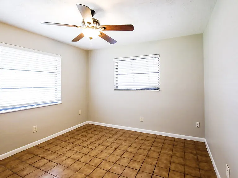 5525 SW 118th Ave — Photo 16