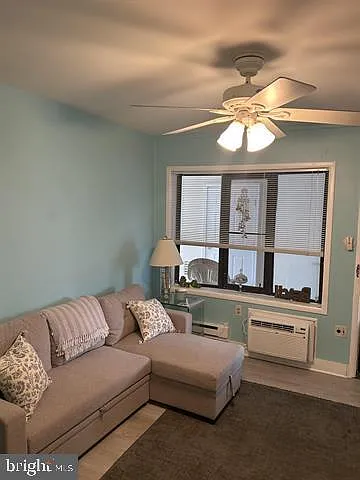 9401 Pacific Ave #7 — Photo 4