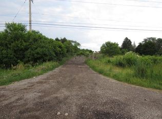 30975 N Us Highway 12, Volo, IL 60073