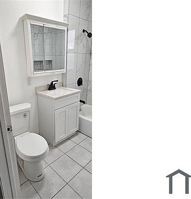 5th image of 42 Lucerne St #3