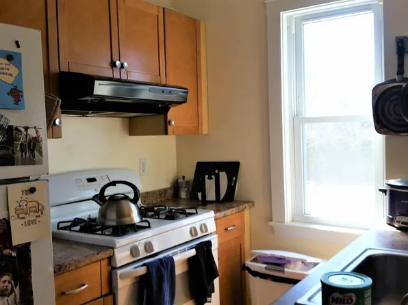 28 Cherry St #R1, Somerville, MA 02144