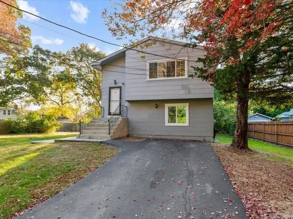 62 Longfellow Drive, Mastic Beach, NY 11951