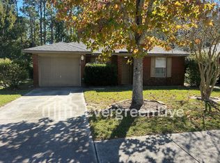 672 Carrier Dr, Pensacola, FL 32506