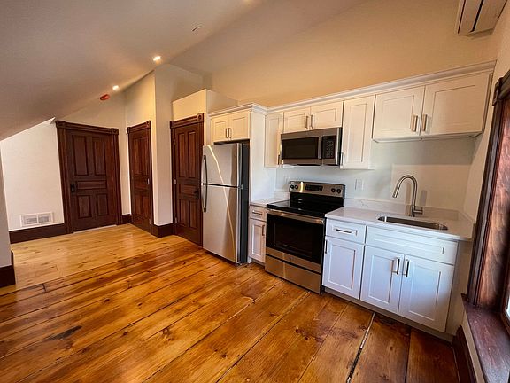 2nd image of 41 Summer St #19