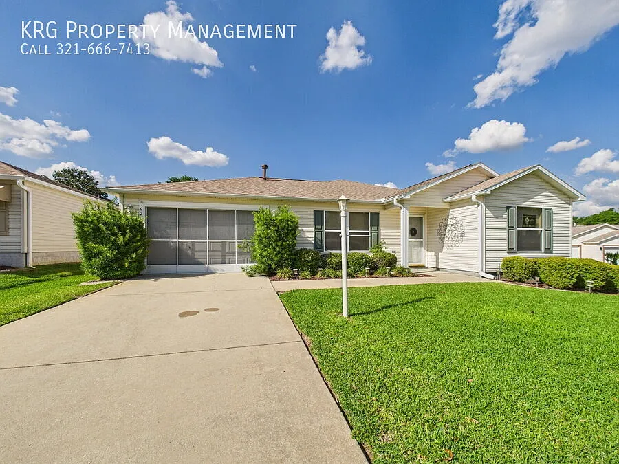 Fully Furnished 2-Bedroom Home in The Villages, Minutes from Town Squares, Golf Cart, Landscaping... — Photo 3