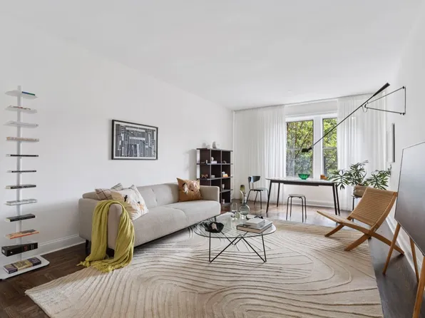 1075 Grand Concourse image 1 of 8