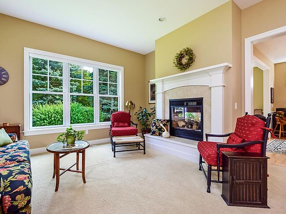 3rd image of 2194 N Greenstone Dr SE