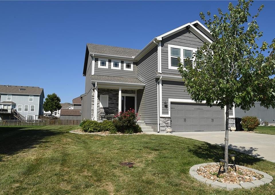 1st image of 12403 Live Oak Cir