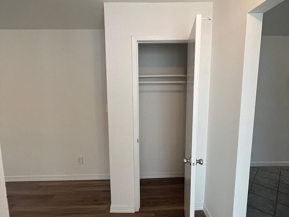 1st image of 376 Naughton Ave #1