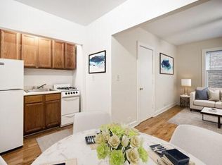 540 W Wellington Ave #EB4A27867, Chicago, IL 60657
